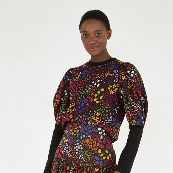 Farm Rio Sweatshirt - Picture 1 of 4